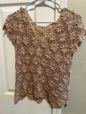 Crochet Floral Short-Sleeve Blouse — Dusty Rose- vintage made in 1978,